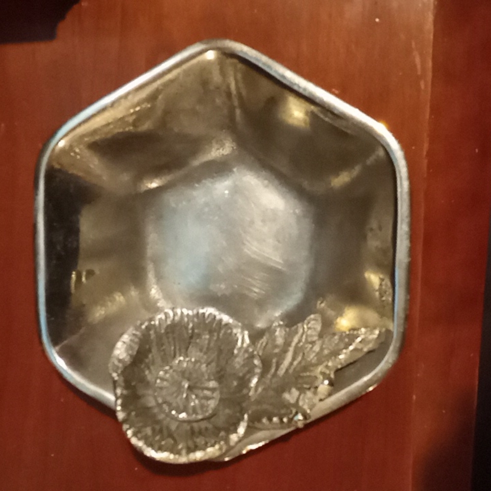 Metal Flower Dish Octagon Shaped